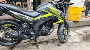 Honda Hornet 2020