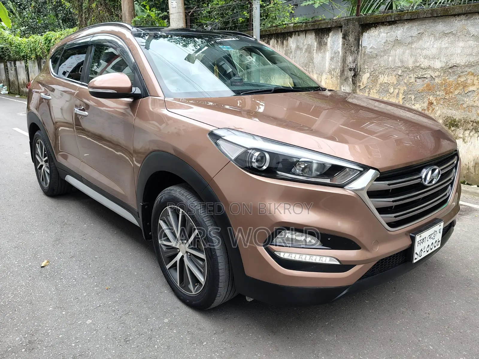 Hyundai Tucson Sport All-Wheel Drive 2016 Brown
