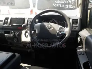 Toyota HiAce 2022 Silver