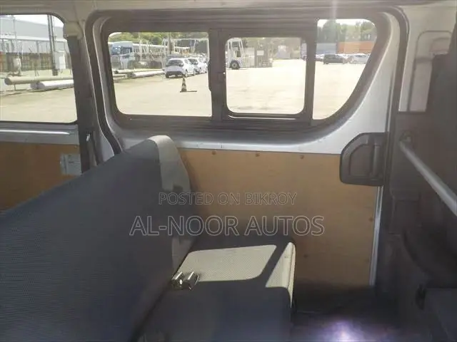 Toyota HiAce 2022 Silver