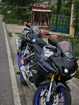 Yamaha R15M 2024 Silver