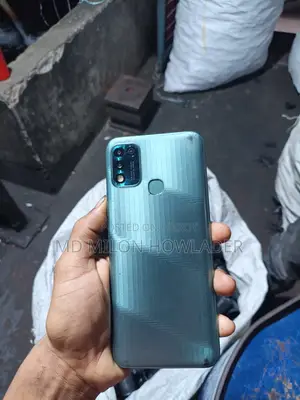 ইনফিনিক্স হট ১১ প্লে ৬৪ জিবি