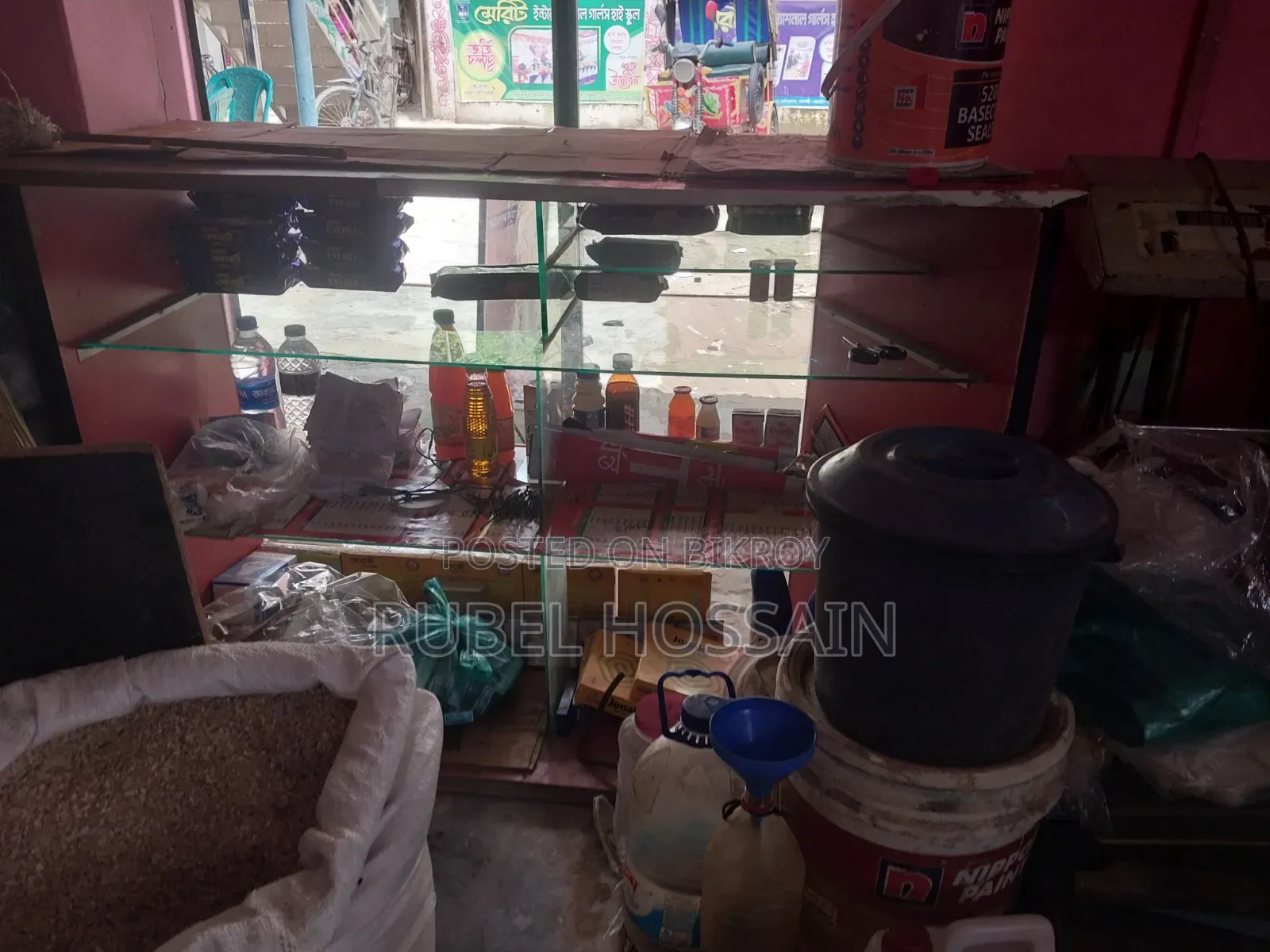 Shop Showcases