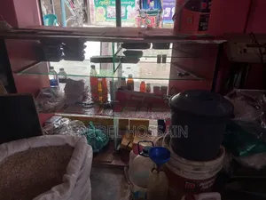 Shop Showcases