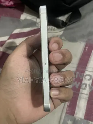 Apple iPhone 5 16 GB White