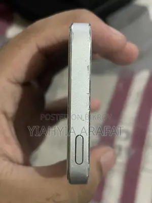 Apple iPhone 5 16 GB White