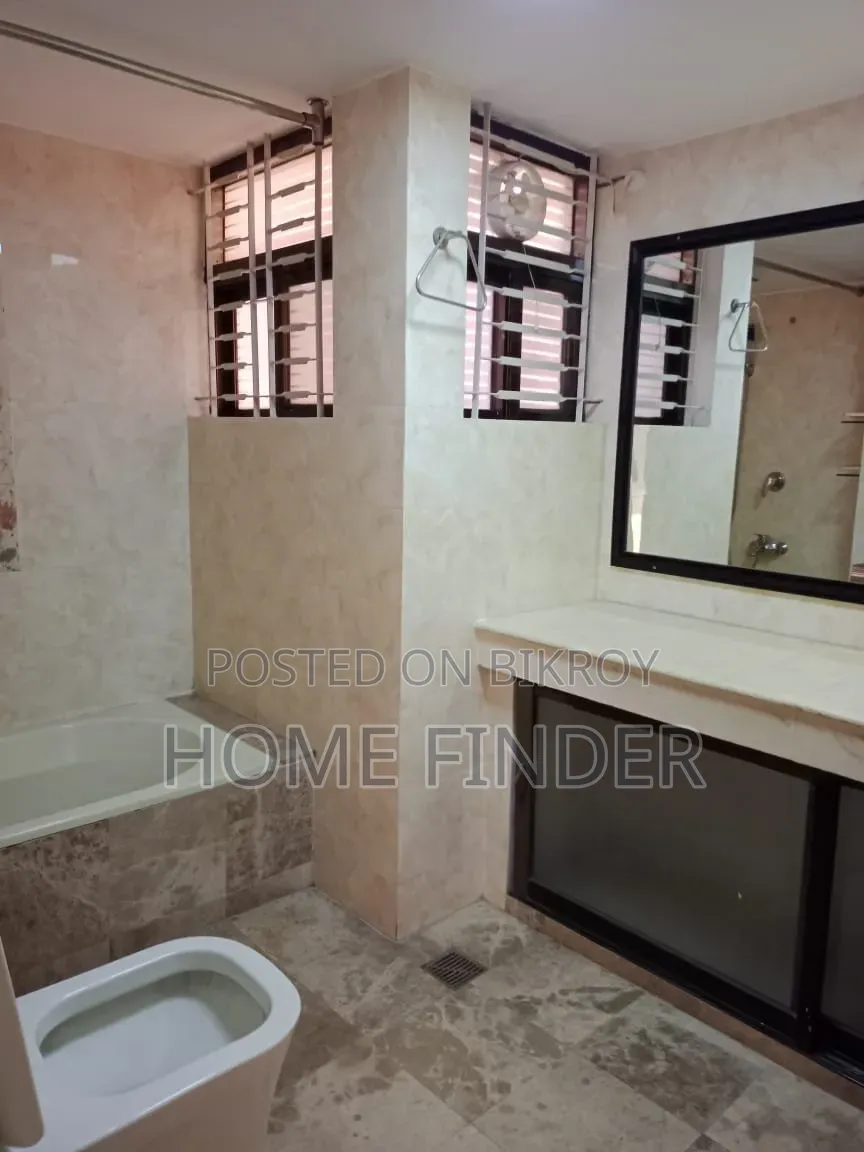 4 Bedroom Apartment in Gulshan for rent