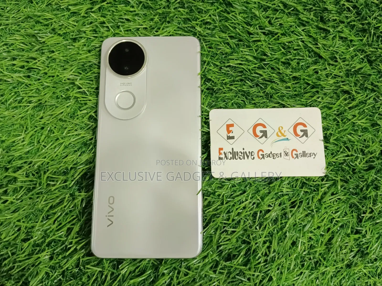 Vivo V50e 256 GB White