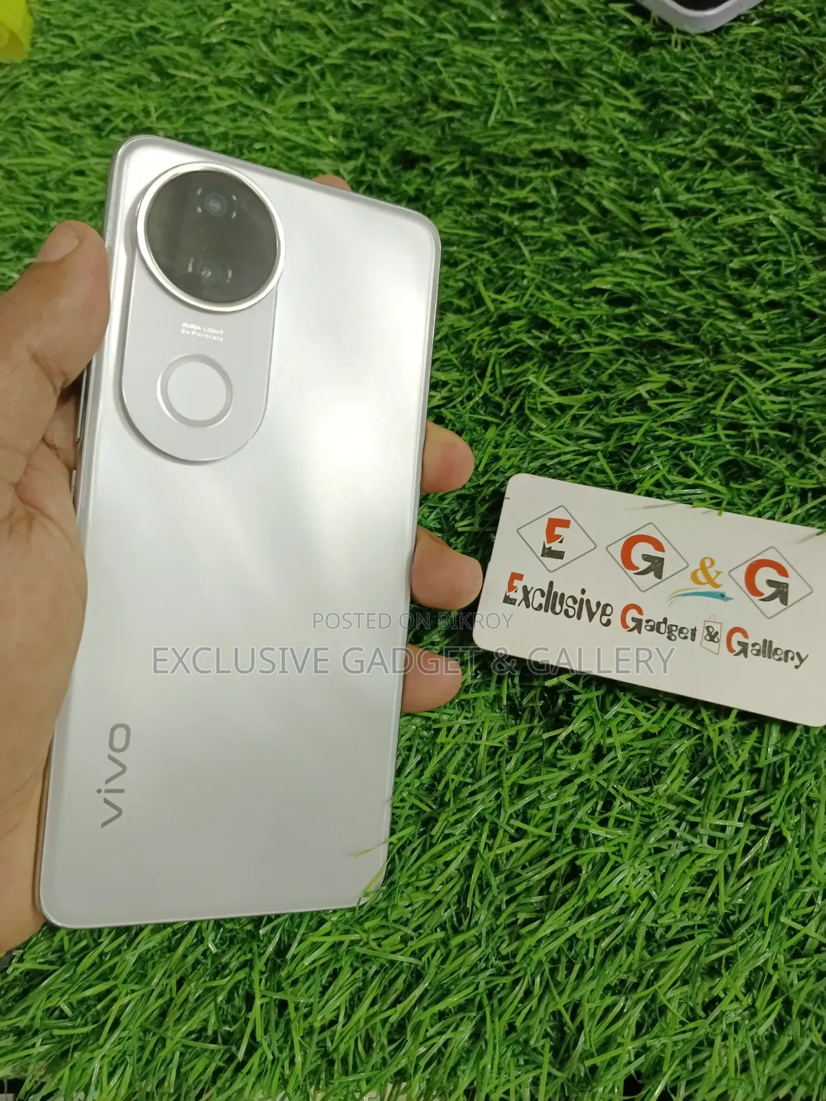 Vivo V50e 256 GB White