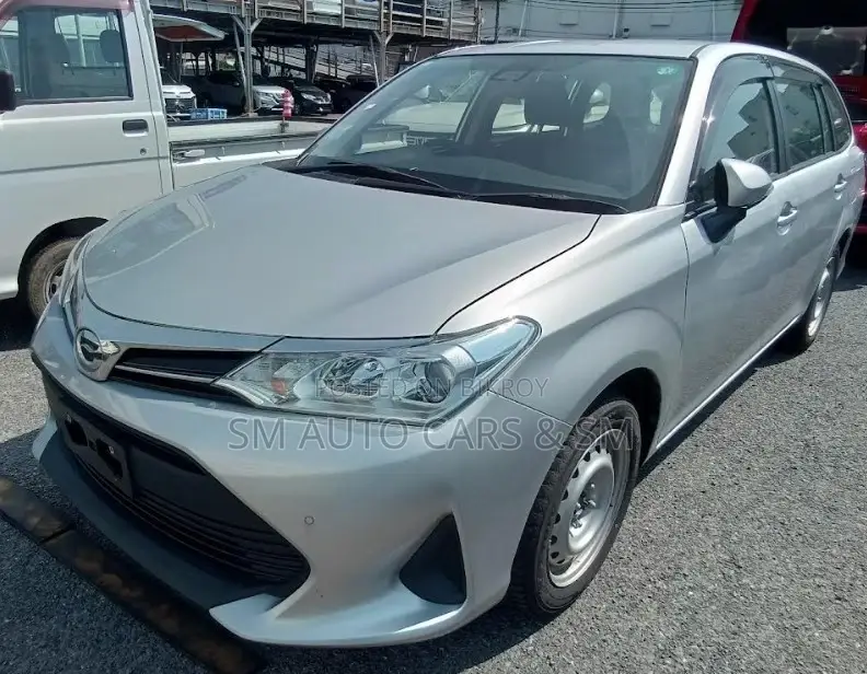 Toyota Corolla Fielder 1.5 Petrol FWD 2021 Silver