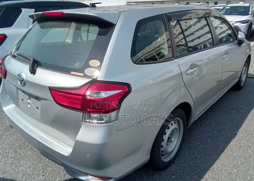 Toyota Corolla Fielder 1.5 Petrol Front-Wheel Drive 2021 Silver