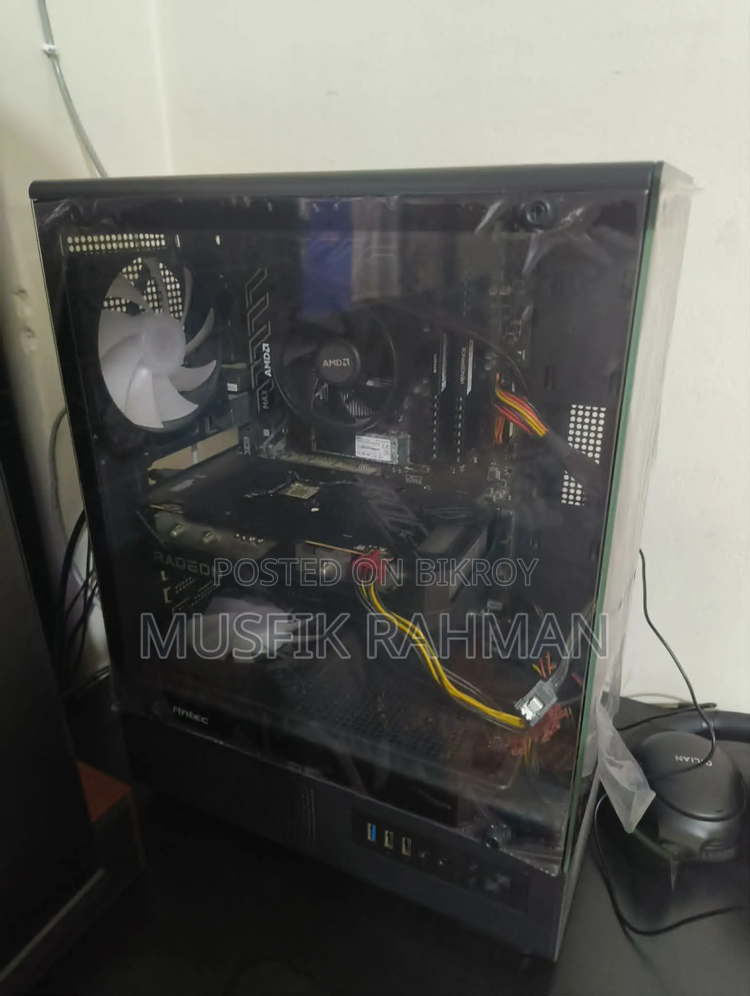 Desktop Computer MSI model 16GB AMD Ryzen SSD 256GB