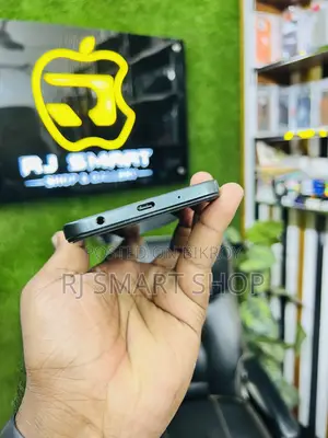 iQOO 128 GB Black