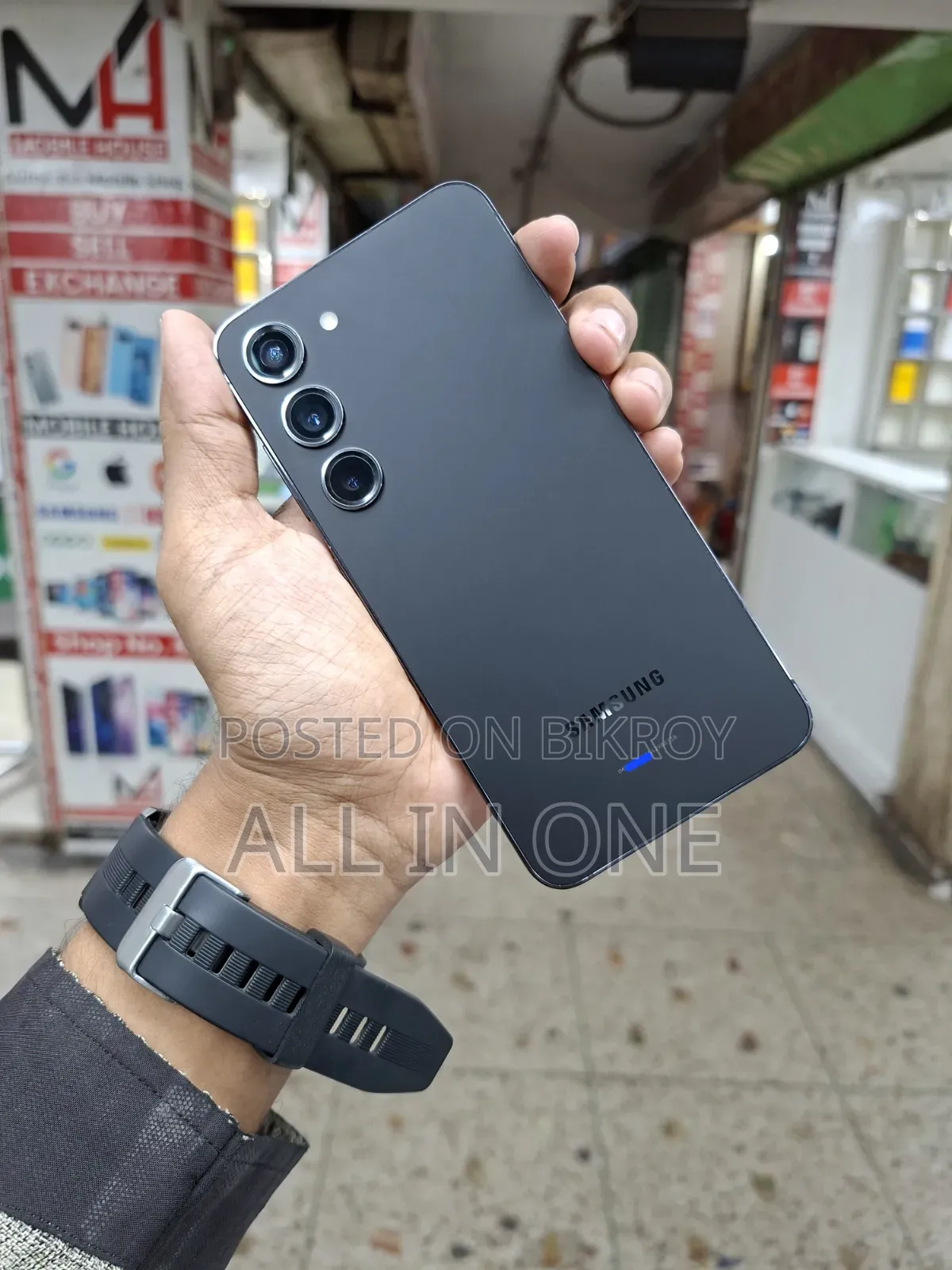 স্যামসাং গ্যালাক্সি এস২৩ ১২৮ জিবি ব্ল্যাক