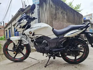 Hero Hunk 2018 White