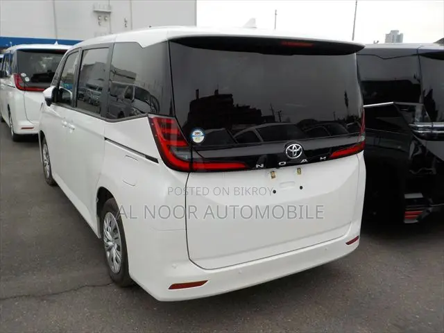 Toyota Noah 2022 Pearl