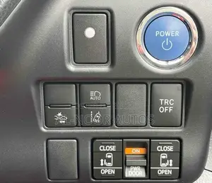 Toyota Noah 1.8 Front Wheel Drive Hybrid (7 Seater) 2021 Black