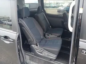 Toyota Noah 1.8 Front Wheel Drive Hybrid (7 Seater) 2021 Black