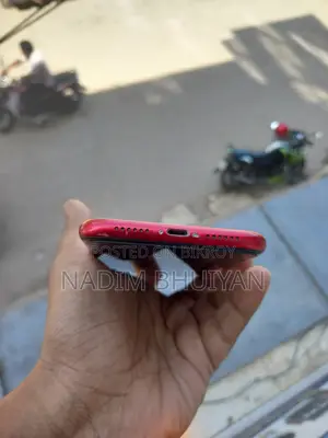 অ্যাপল আইফোন ১১ ৬৪ জিবি রেড