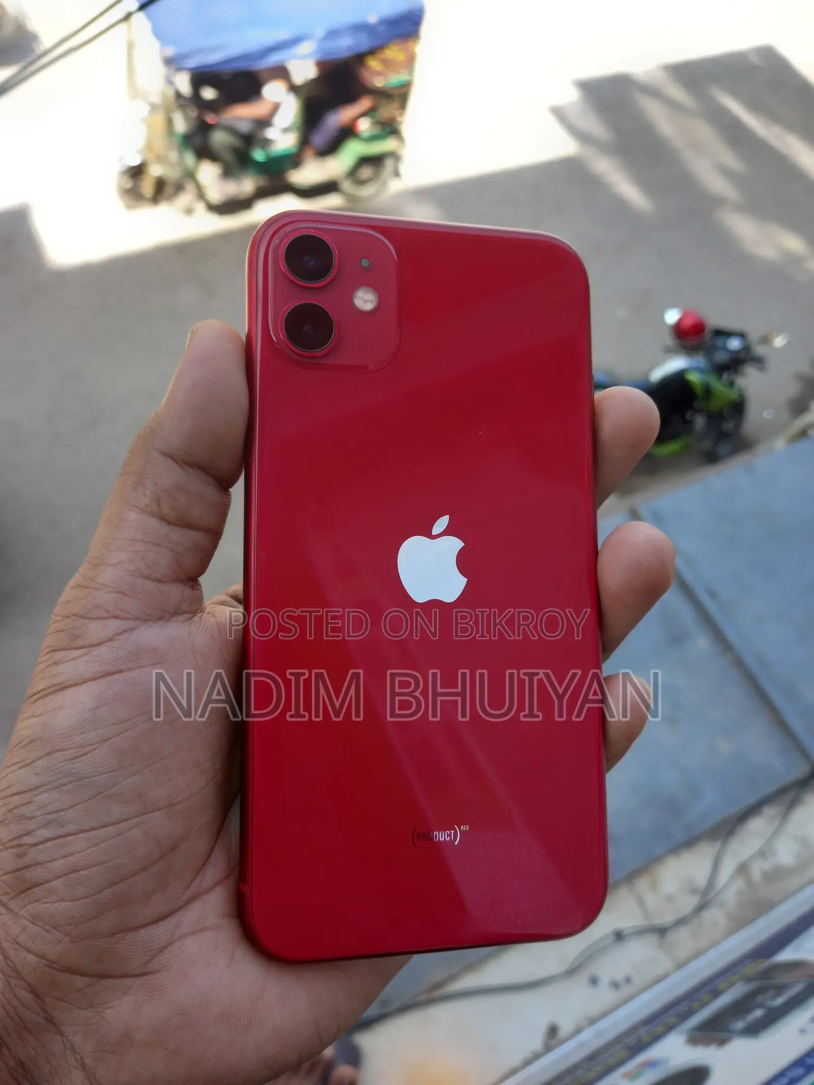 অ্যাপল আইফোন ১১ ৬৪ জিবি রেড
