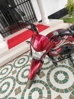রানার রয়েল+ ভি২ ২০২২ রেড