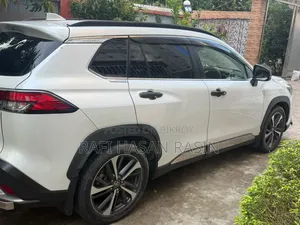 Toyota Corolla Cross 2021 Pearl