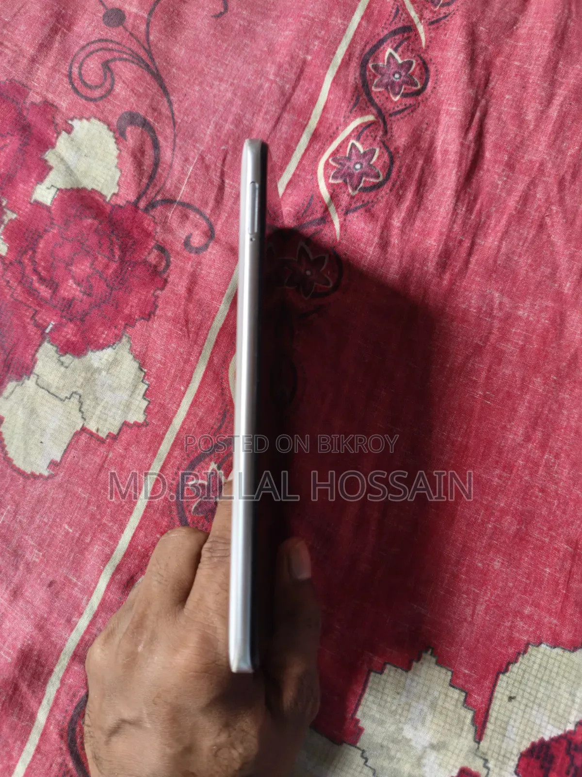 রিয়েলমি ১০ ৬৪ জিবি হোয়াইট