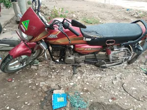 Hero HF Deluxe 2012 Red