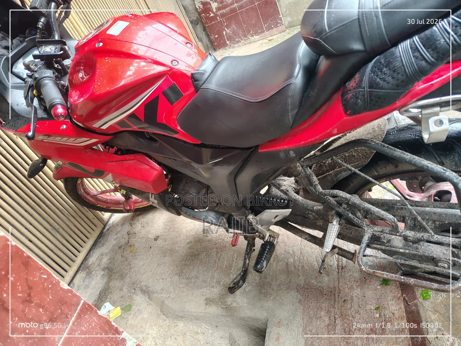 সুজুকি জিক্সার এসএফ ২০১৮ লাল