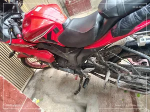 সুজুকি জিক্সার এসএফ ২০১৮ লাল
