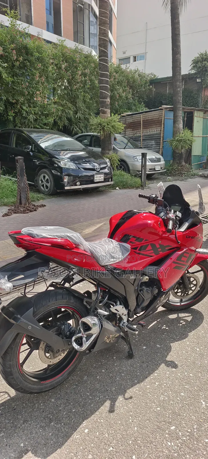 New Suzuki Gixxer SF 2022 Red