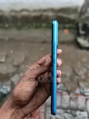 ইনফিনিক্স হট ২০আই ১২৮ জিবি নীল