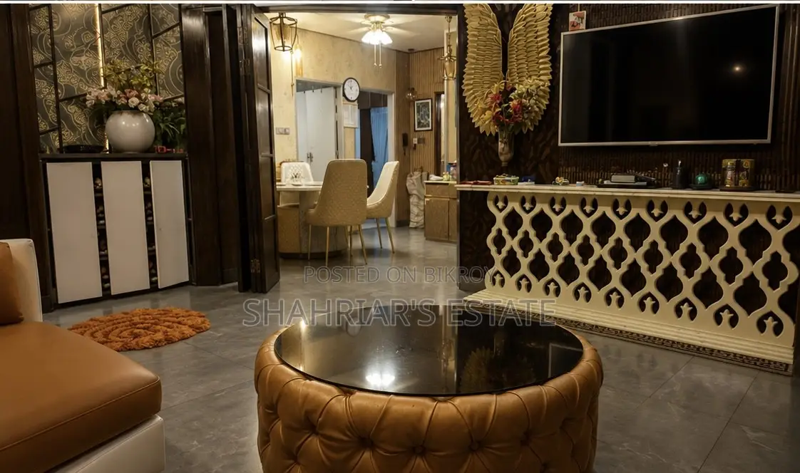 Furnished 3 Bedroom Apartment in Shahjadpur for Sale