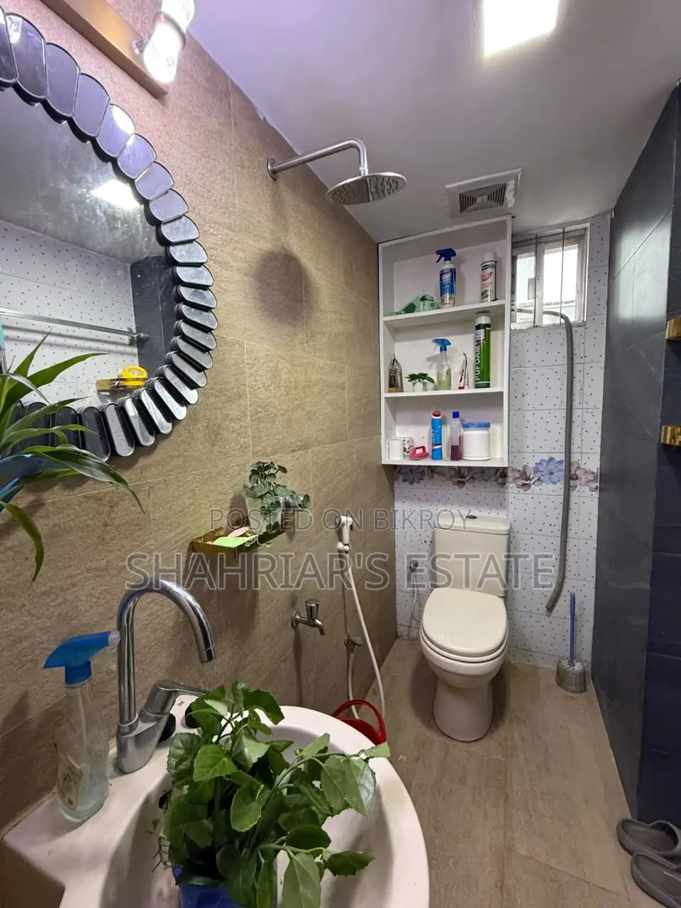 Furnished 3 Bedroom Apartment in Shahjadpur for Sale
