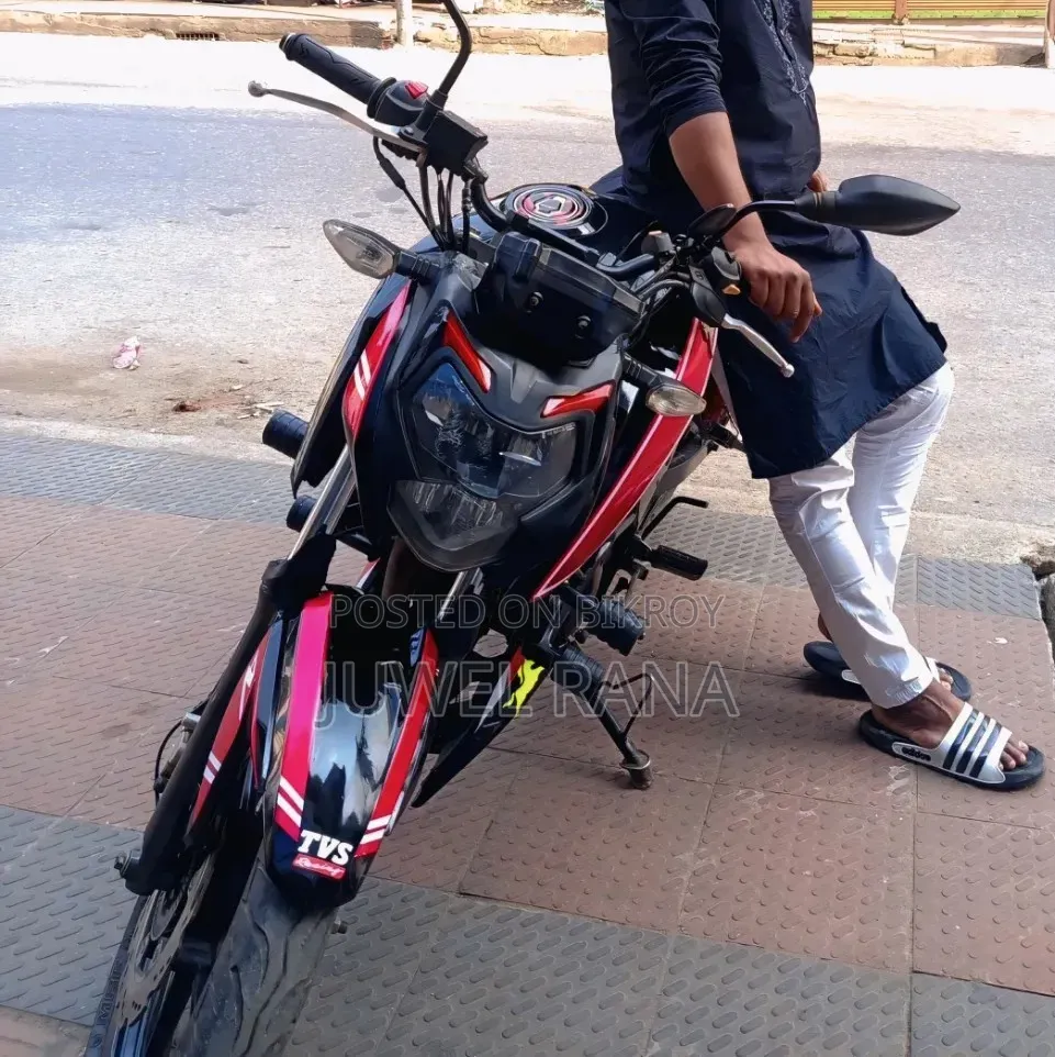 TVS Apache RTR 160 4V 2022 Black