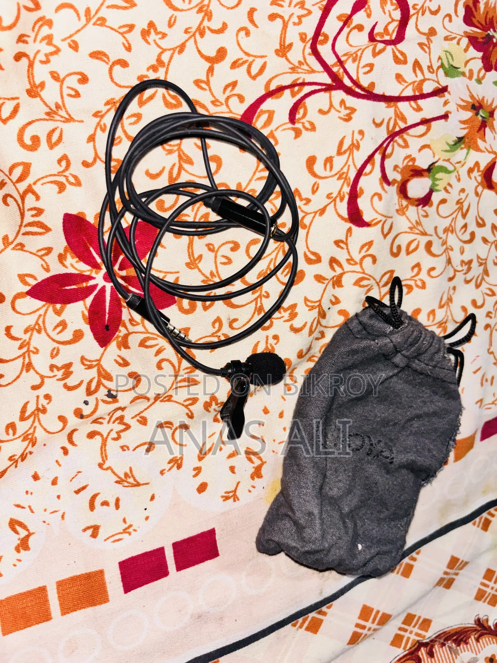 ল্যাভালিয়ার (ক্লিপ-অন) মাইক্রোফোন