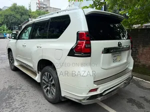 টয়োটা ল্যান্ড ক্রুজার প্রাডো ২.৭ ২০১৮ পার্ল
