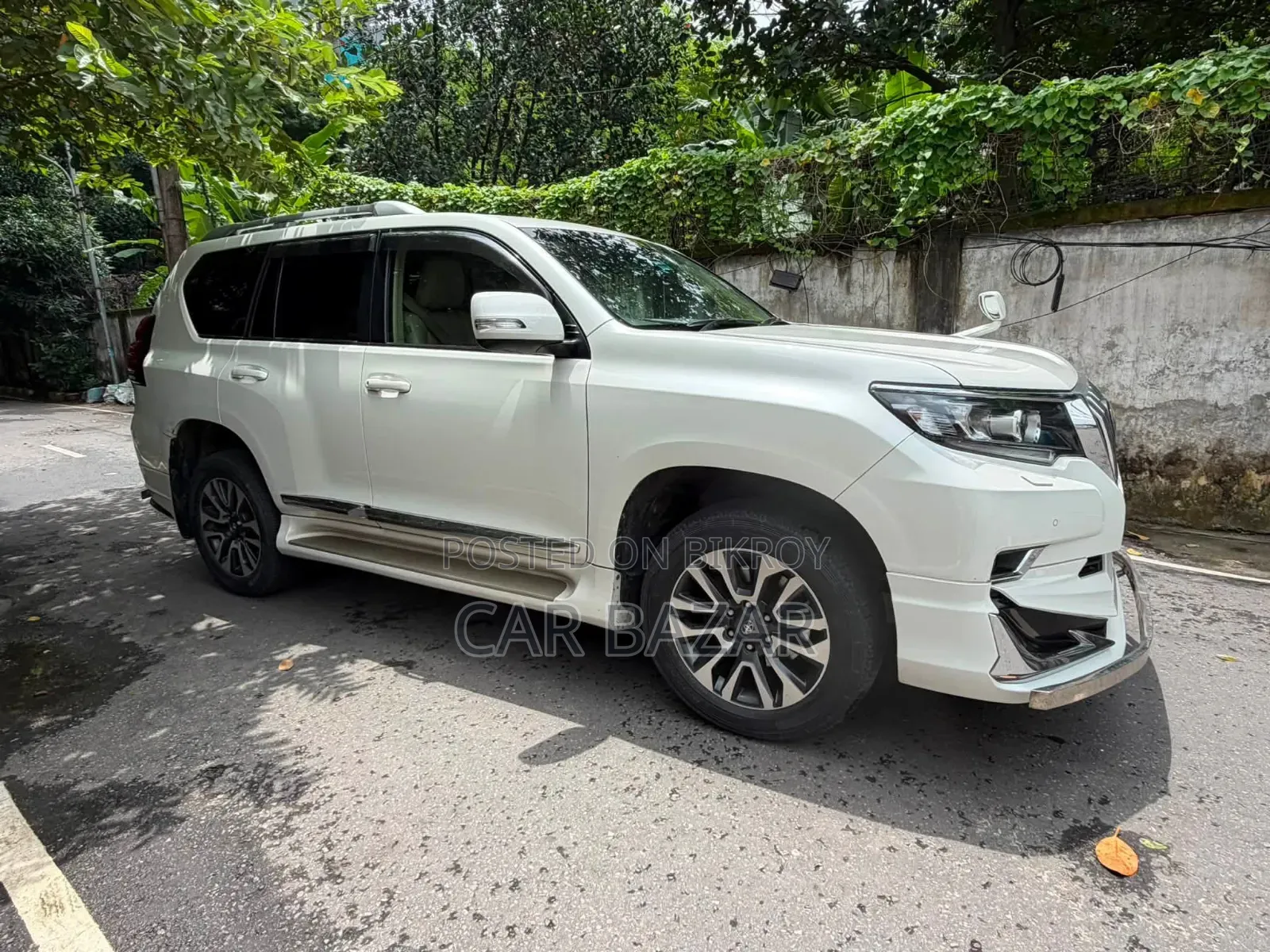 টয়োটা ল্যান্ড ক্রুজার প্রাডো ২.৭ ২০১৮ পার্ল