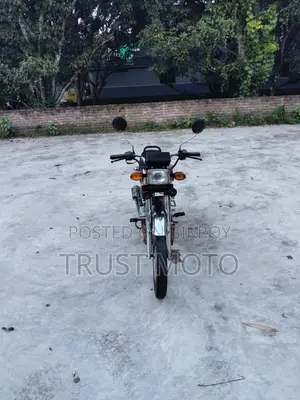 Honda 2003 Red