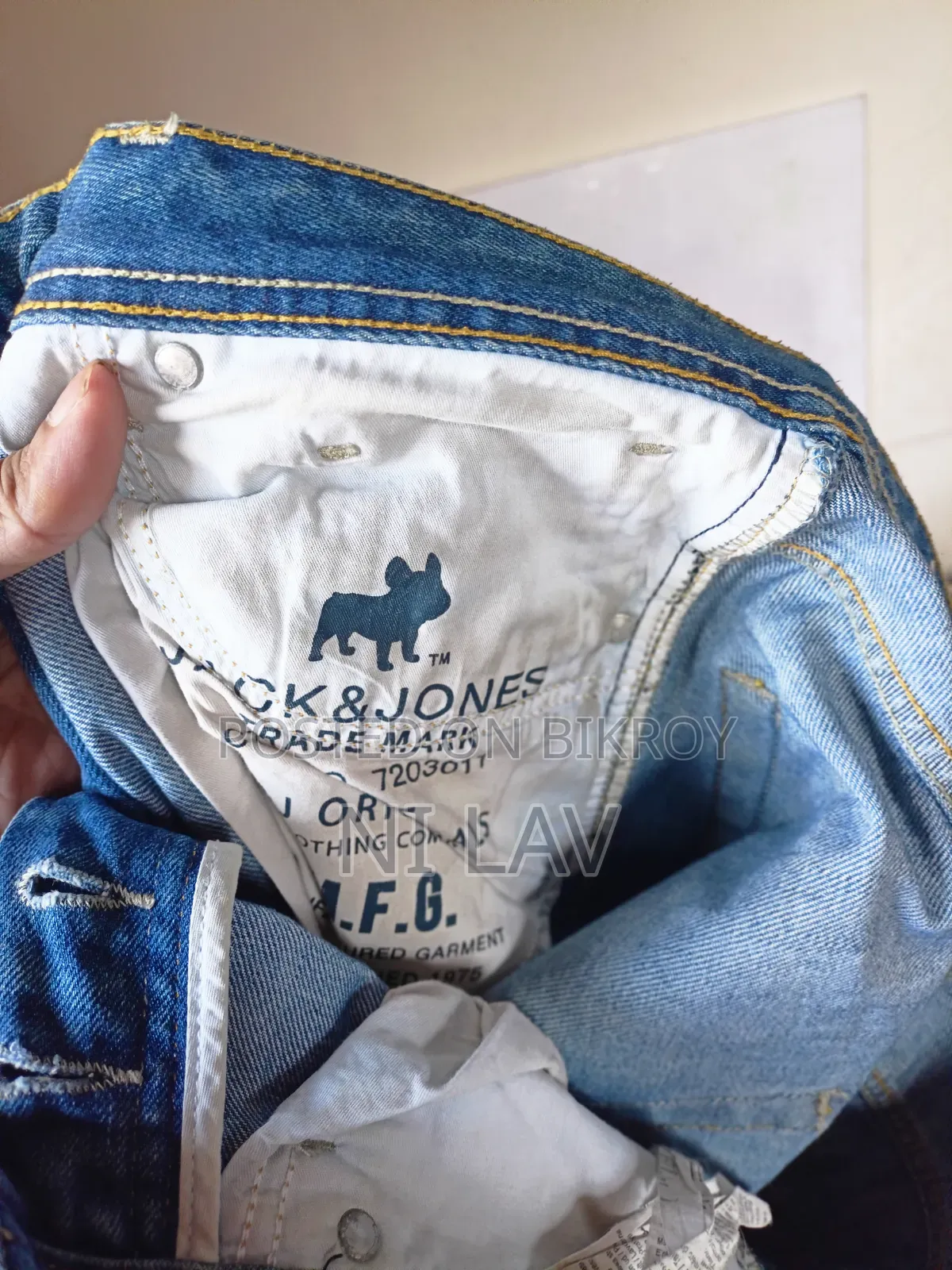 Premium Export Quality Men's Jeans Pant | New & Used | Good Condition.