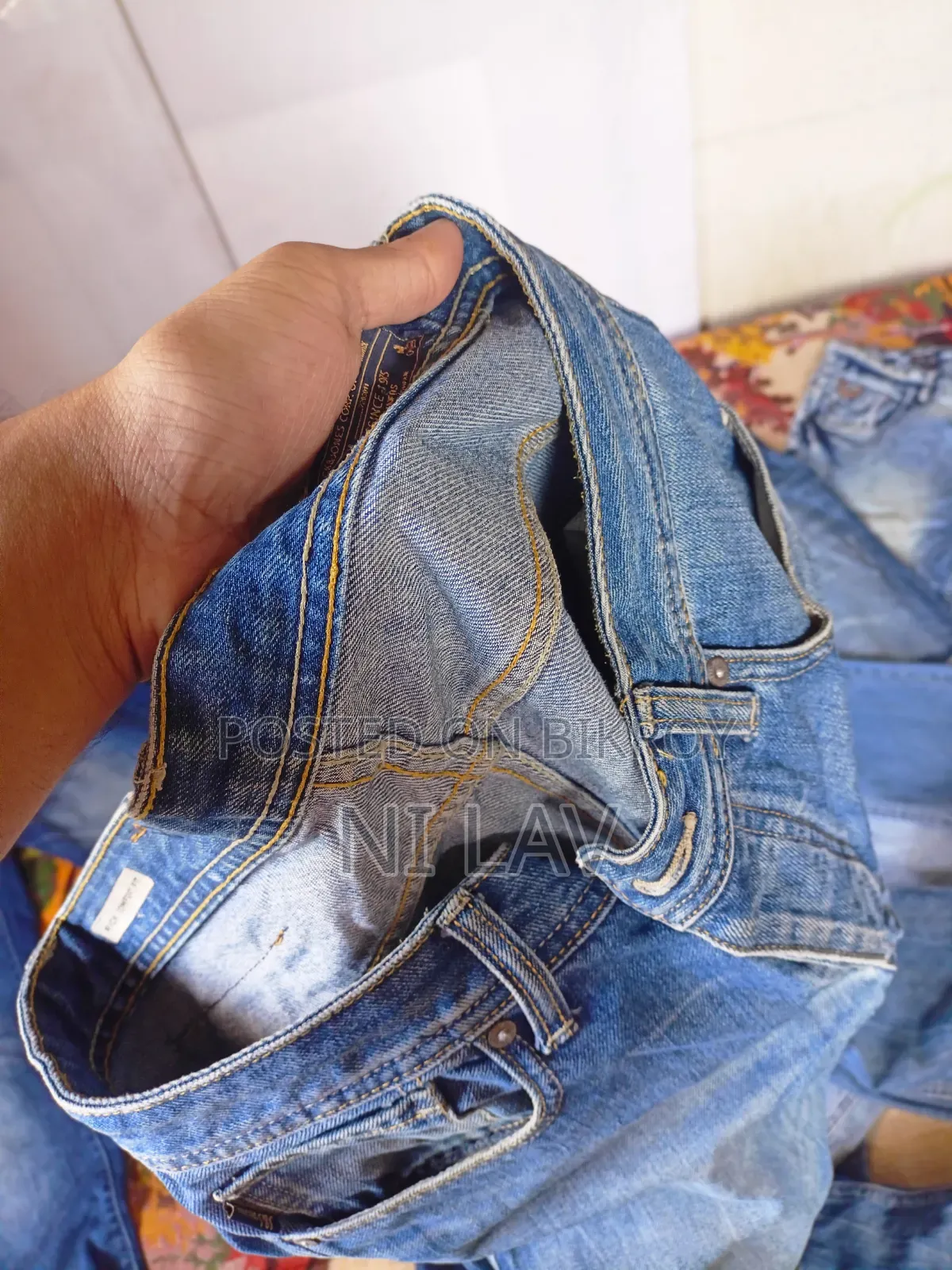 Premium Export Quality Men's Jeans Pant | New & Used | Good Condition.