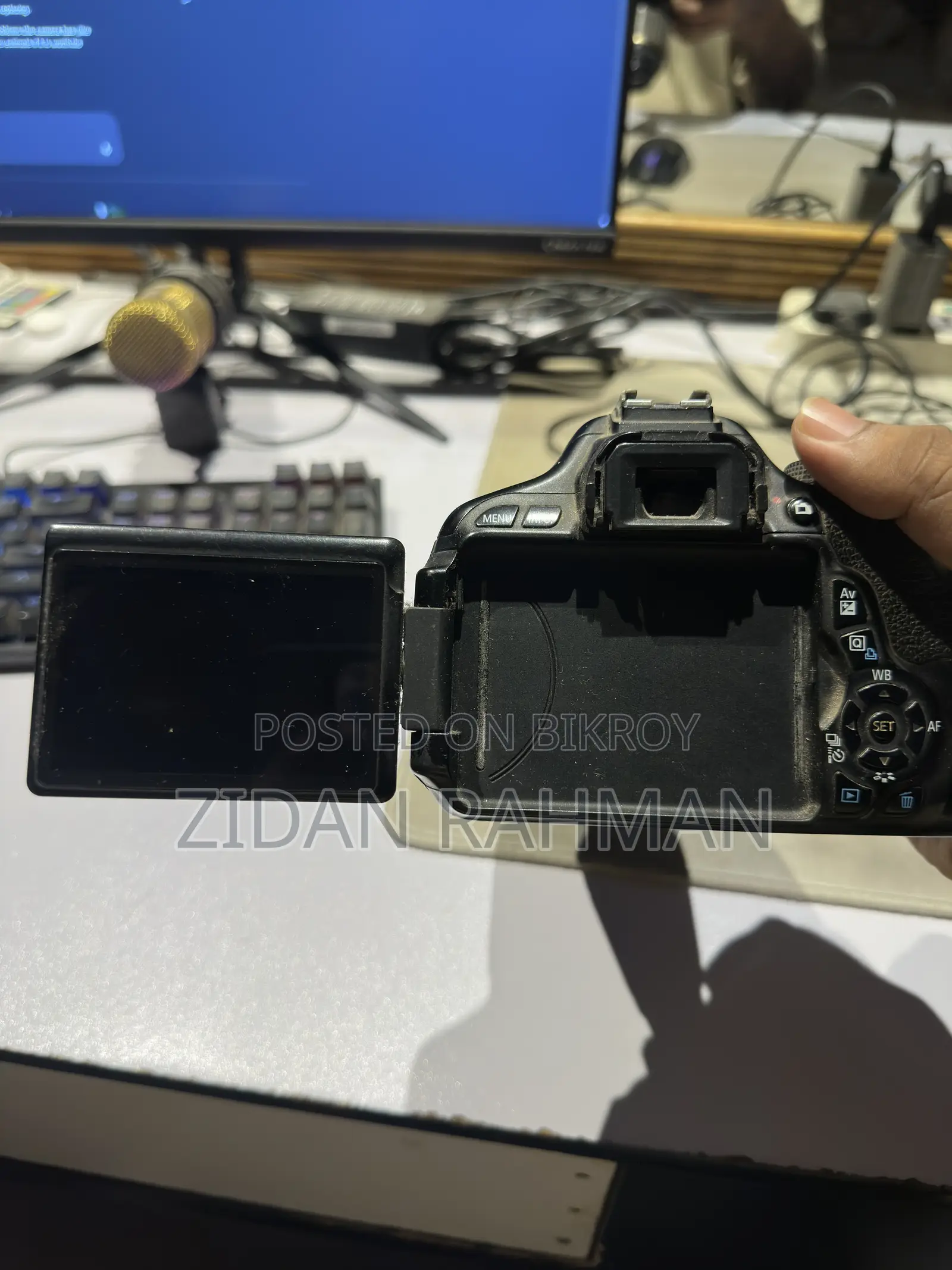 Canon 600D with 55-200 Zoom Lens
