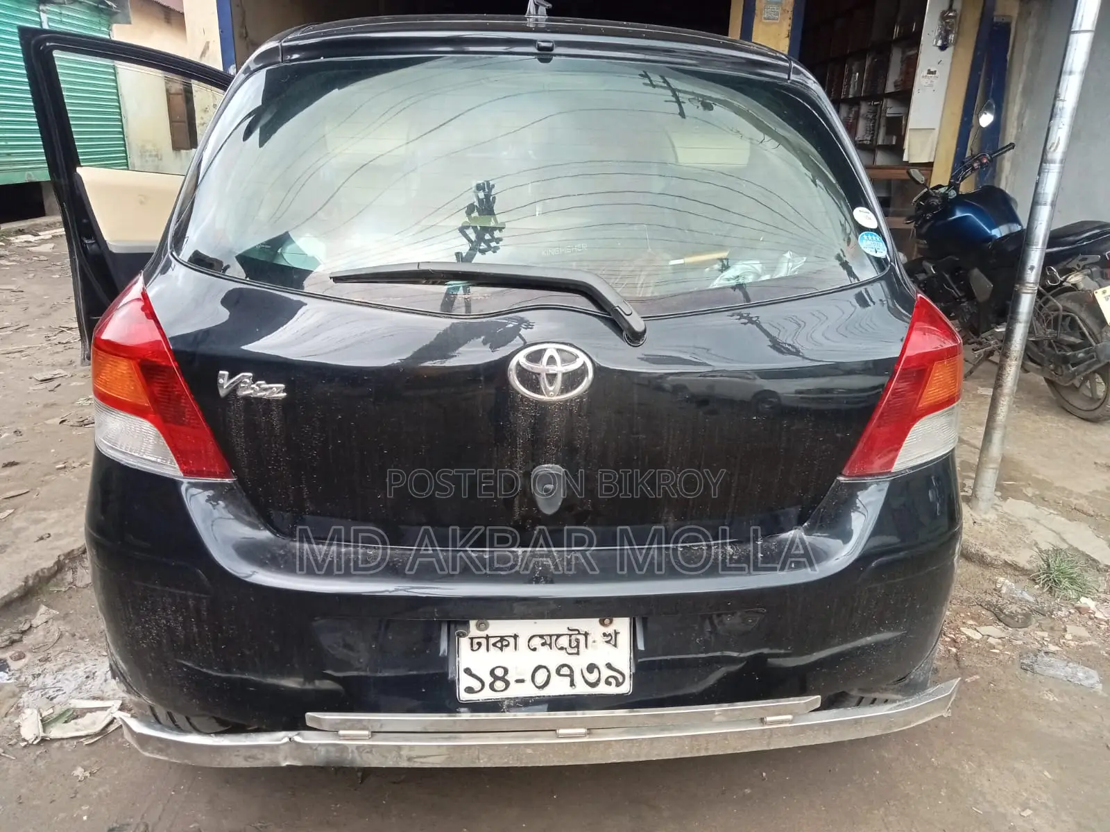Toyota Vitz 2010 Black