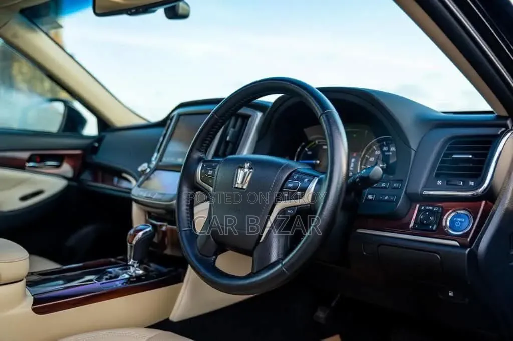 Toyota Crown 2014 Blue