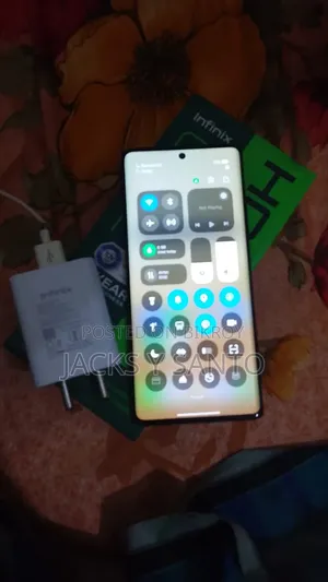 ইনফিনিক্স হট ৫০ প্রো প্লাস ৪জি ২৫৬ জিবি ব্ল্যাক
