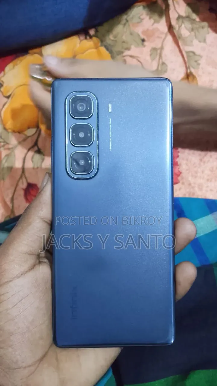 ইনফিনিক্স হট ৫০ প্রো প্লাস ৪জি ২৫৬ জিবি ব্ল্যাক