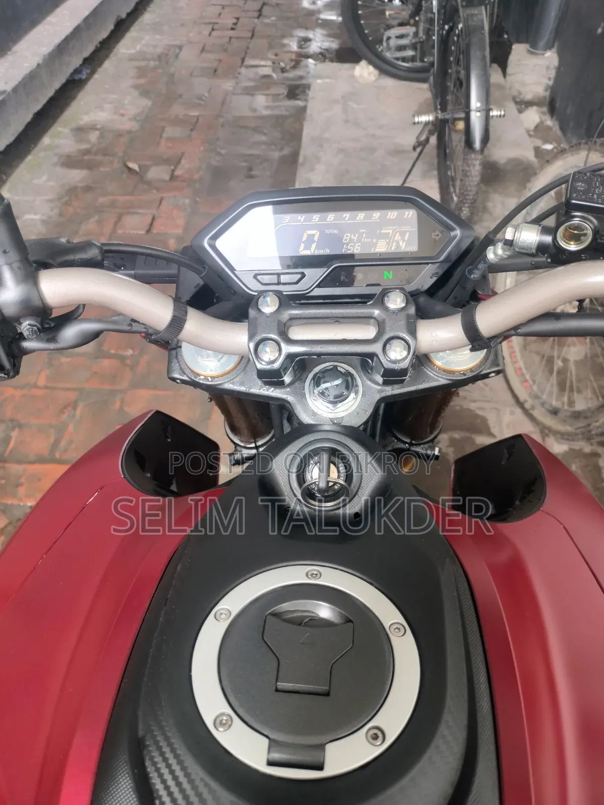 Honda Hornet 2.0 2026 Red