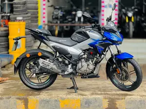 হিরো এক্সট্রিম ১২৫আর ২০২৫ নীল