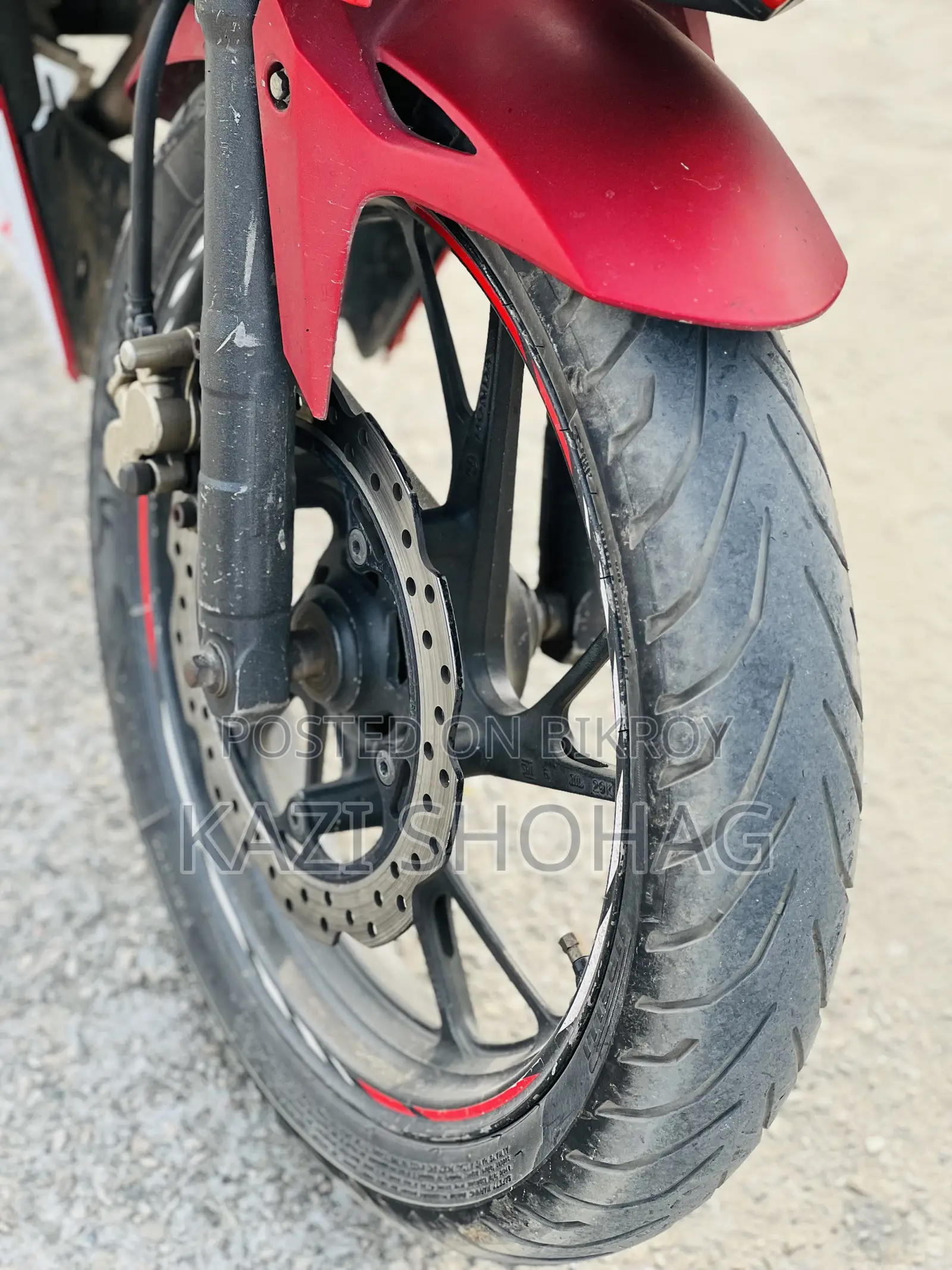 হোন্ডা সিবিআর ২০১৭ লাল