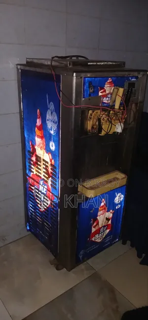 সফটি আইসক্রিমের মেশিন